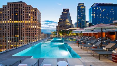 austin marriott pool